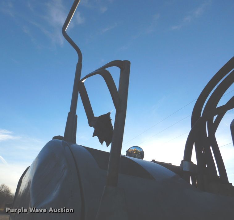 image for item DH8066 2004 Komatsu PC228USLC  excavator