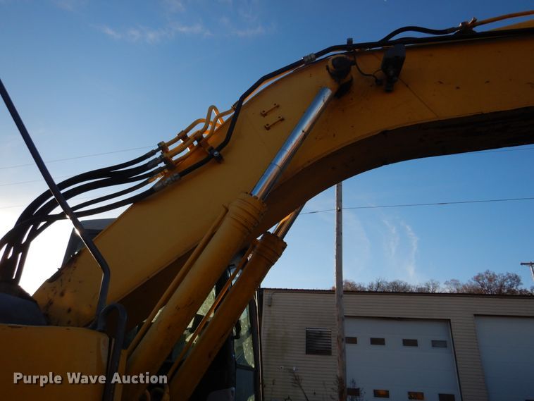 image for item DH8066 2004 Komatsu PC228USLC  excavator