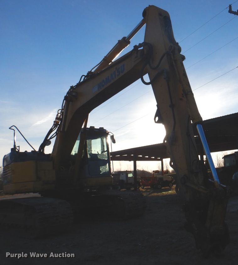 image for item DH8066 2004 Komatsu PC228USLC  excavator