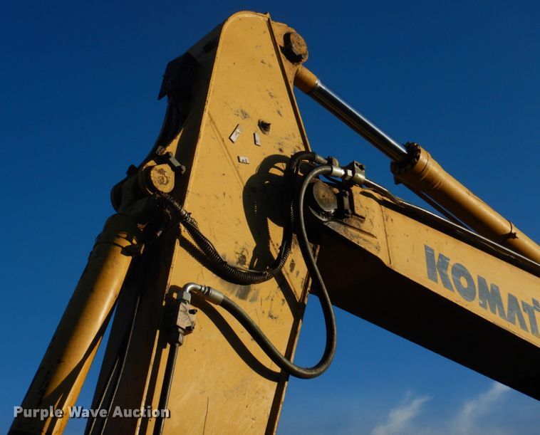 image for item DH8066 2004 Komatsu PC228USLC  excavator