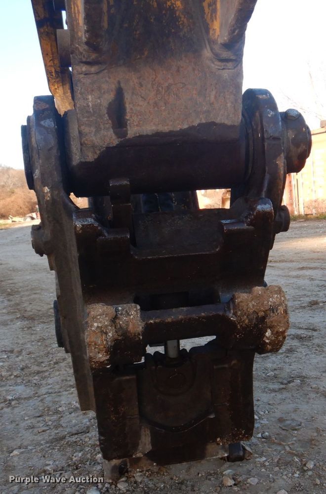 image for item DH8066 2004 Komatsu PC228USLC  excavator