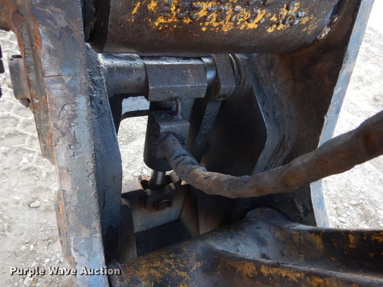 image for item DH8066 2004 Komatsu PC228USLC  excavator