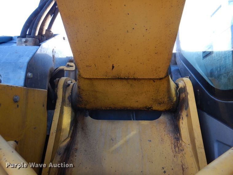 image for item DH8066 2004 Komatsu PC228USLC  excavator