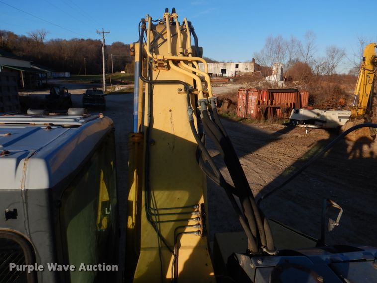 image for item DH8066 2004 Komatsu PC228USLC  excavator