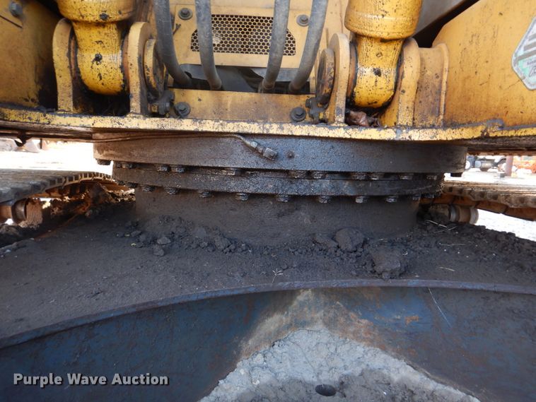 image for item DH8066 2004 Komatsu PC228USLC  excavator