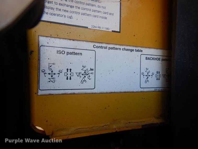 image for item DH8066 2004 Komatsu PC228USLC  excavator