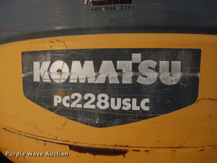 image for item DH8066 2004 Komatsu PC228USLC  excavator