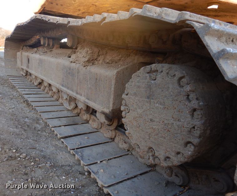 image for item DH8066 2004 Komatsu PC228USLC  excavator