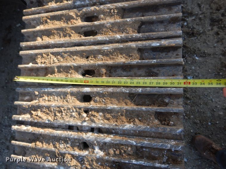 image for item DH8066 2004 Komatsu PC228USLC  excavator