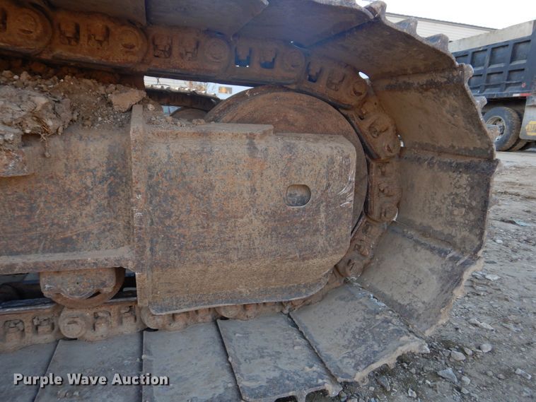 image for item DH8066 2004 Komatsu PC228USLC  excavator
