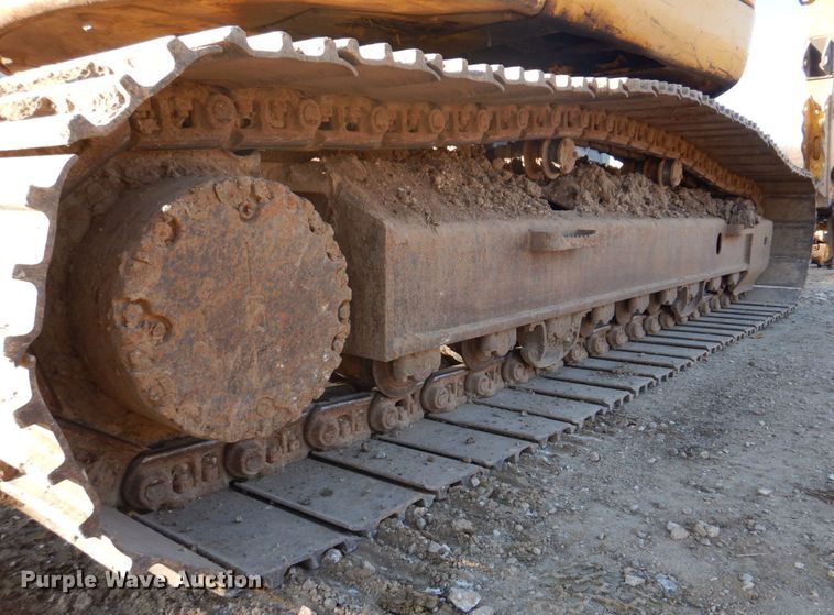 image for item DH8066 2004 Komatsu PC228USLC  excavator