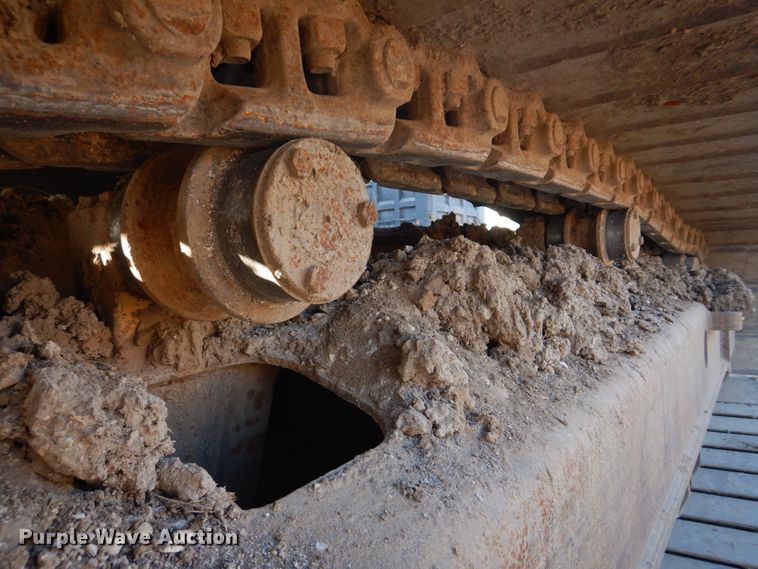 image for item DH8066 2004 Komatsu PC228USLC  excavator