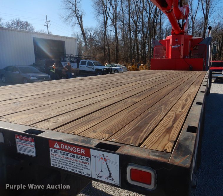 image for item DH8104 2003 Sterling LT7500  crane truck