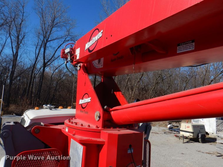 image for item DH8104 2003 Sterling LT7500  crane truck