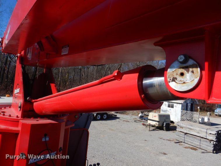 image for item DH8104 2003 Sterling LT7500  crane truck