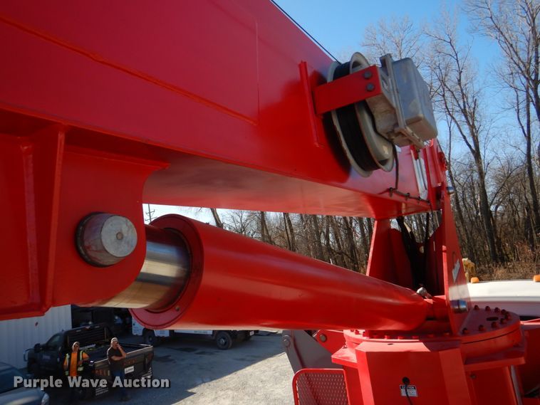 image for item DH8104 2003 Sterling LT7500  crane truck