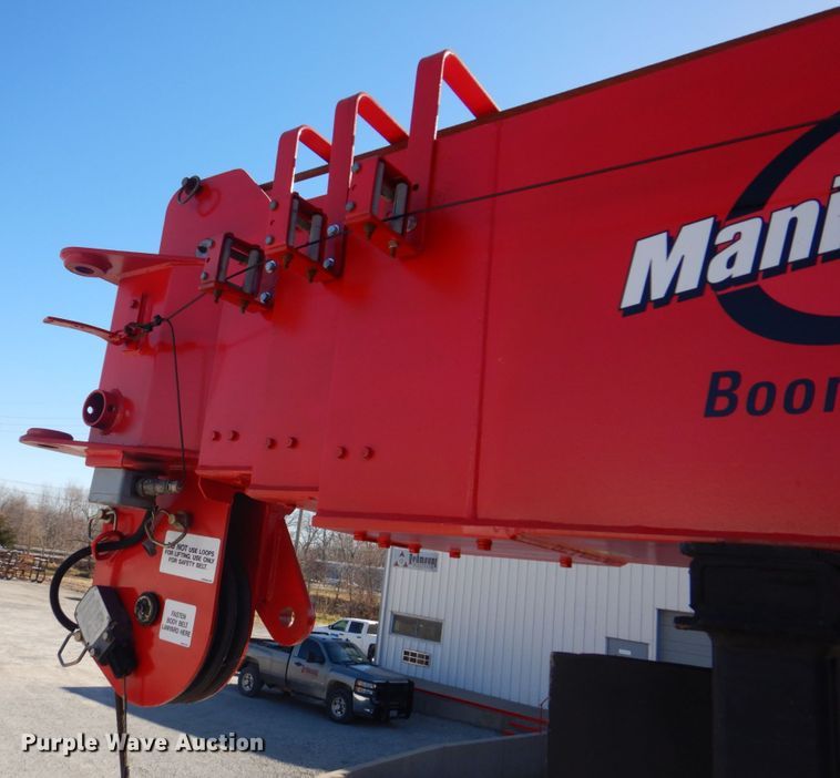 image for item DH8104 2003 Sterling LT7500  crane truck