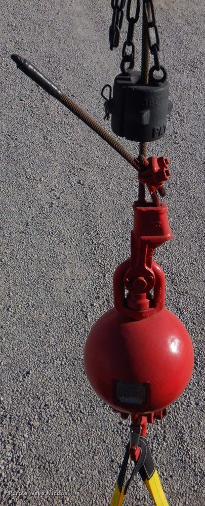 image for item DH8104 2003 Sterling LT7500  crane truck