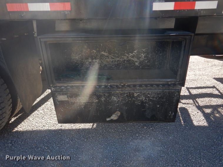 image for item DH8104 2003 Sterling LT7500  crane truck