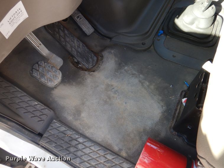 image for item DH8104 2003 Sterling LT7500  crane truck