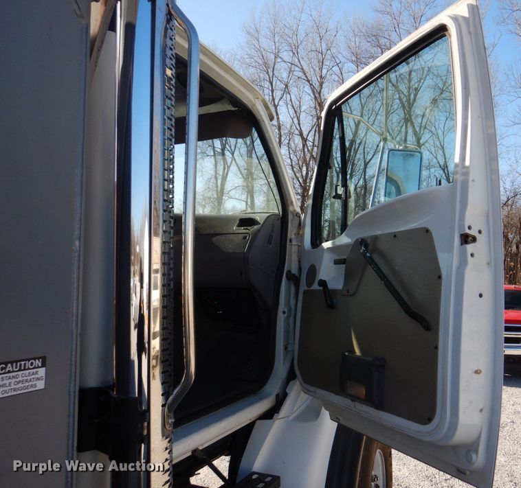 image for item DH8104 2003 Sterling LT7500  crane truck