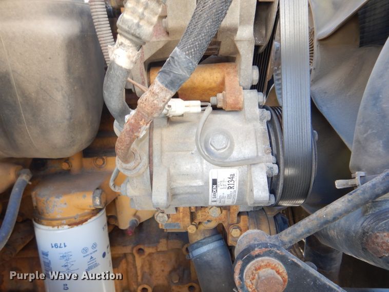 image for item DH8104 2003 Sterling LT7500  crane truck