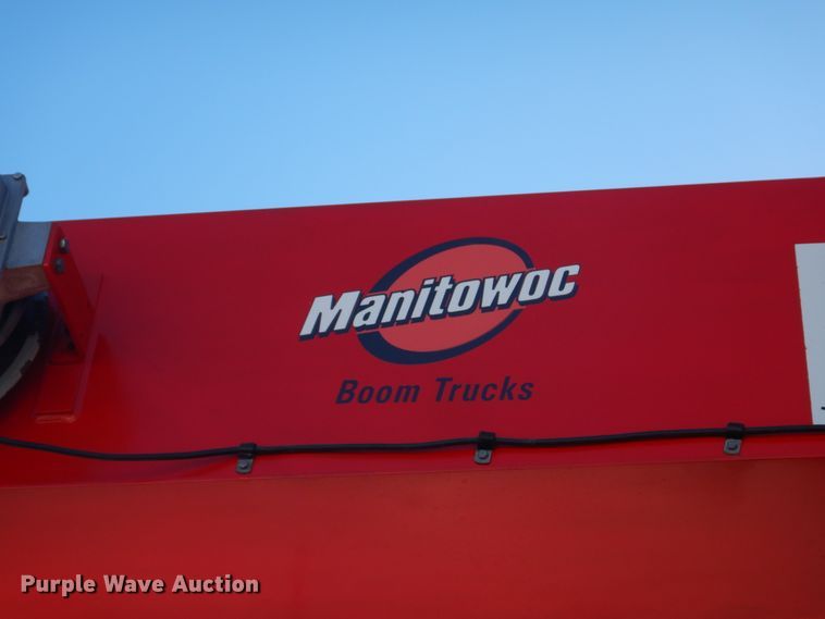 image for item DH8104 2003 Sterling LT7500  crane truck