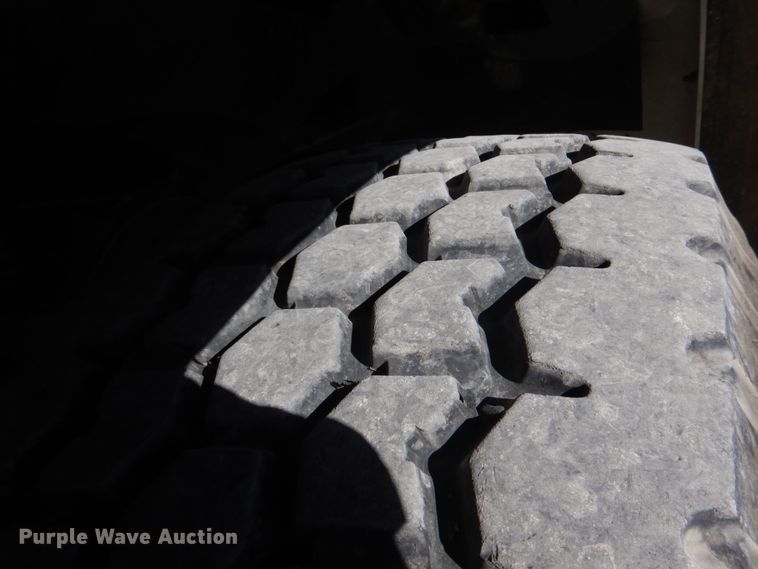 image for item DH8104 2003 Sterling LT7500  crane truck