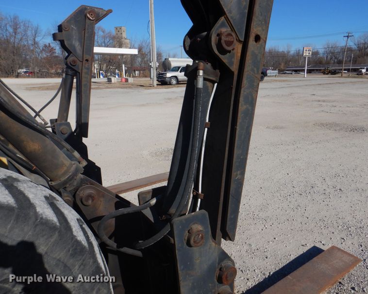 image for item DH8105 2000 Patrick RL200  forklift