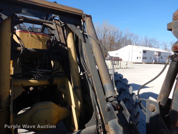 image for item DH8105 2000 Patrick RL200  forklift