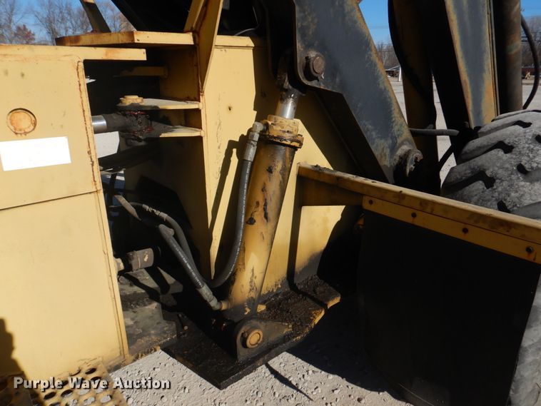 image for item DH8105 2000 Patrick RL200  forklift