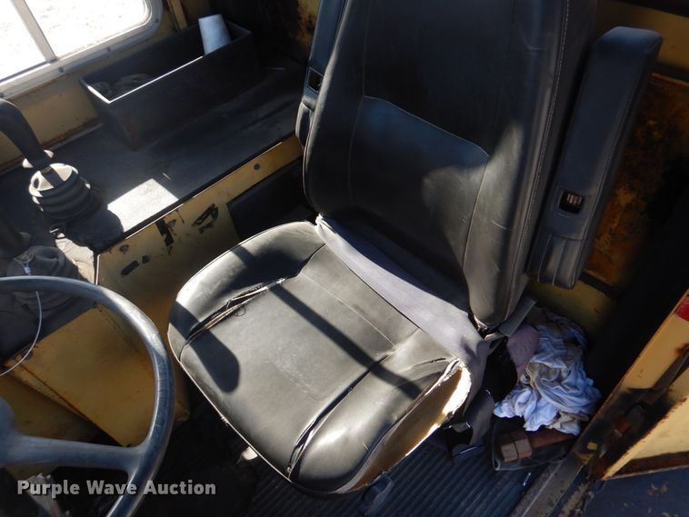 image for item DH8105 2000 Patrick RL200  forklift