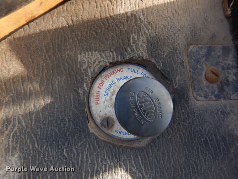 image for item DH8105 2000 Patrick RL200  forklift