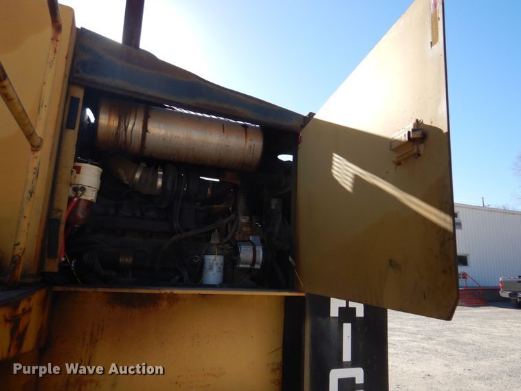 image for item DH8105 2000 Patrick RL200  forklift