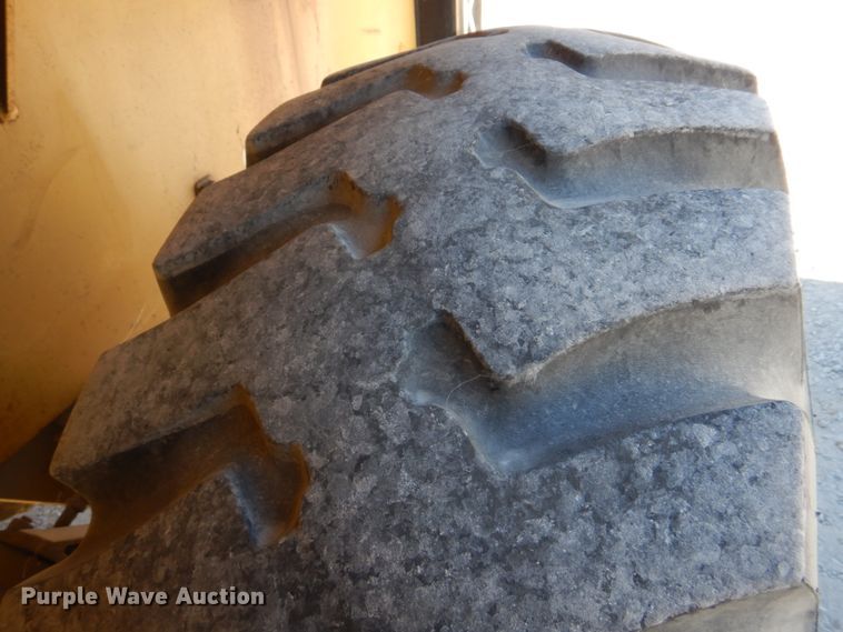 image for item DH8105 2000 Patrick RL200  forklift