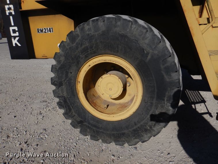 image for item DH8105 2000 Patrick RL200  forklift