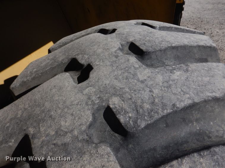 image for item DH8105 2000 Patrick RL200  forklift