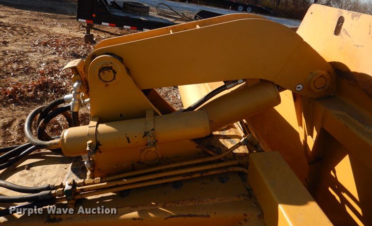 image for item DH8111 2008 Ashland CS18HD  scraper