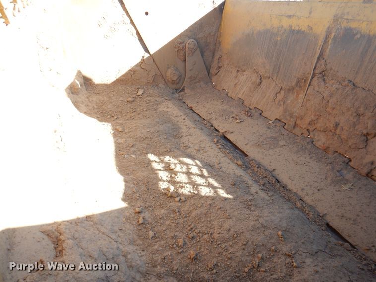 image for item DH8111 2008 Ashland CS18HD  scraper