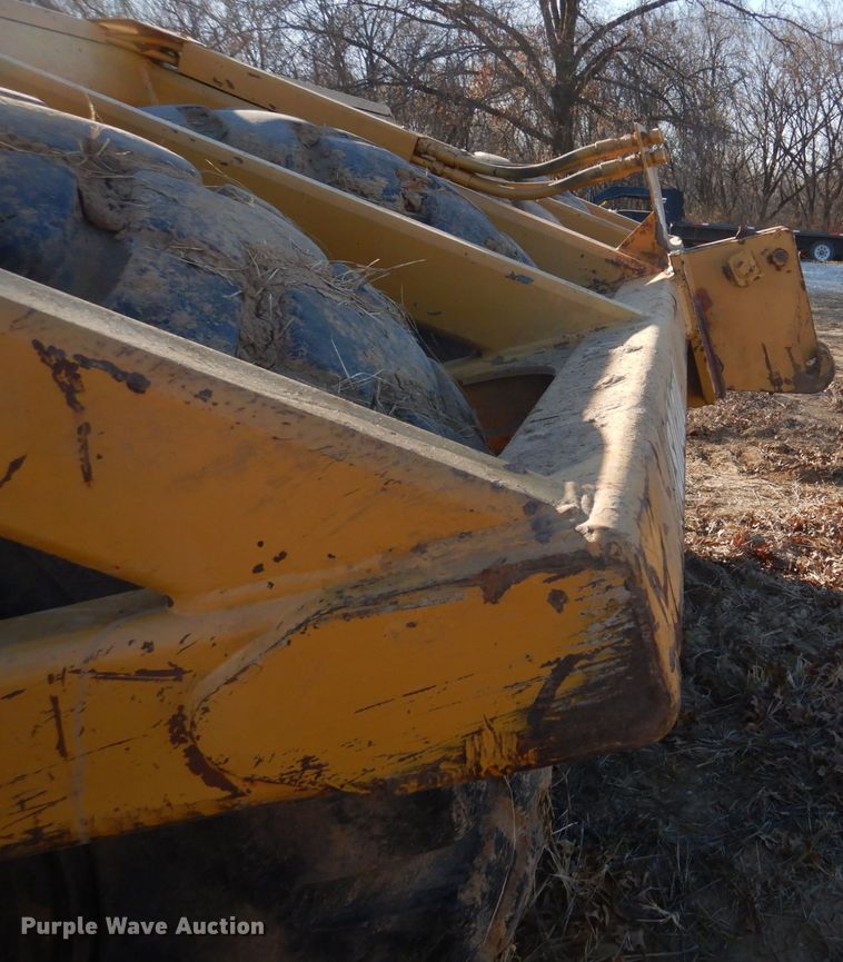 image for item DH8111 2008 Ashland CS18HD  scraper