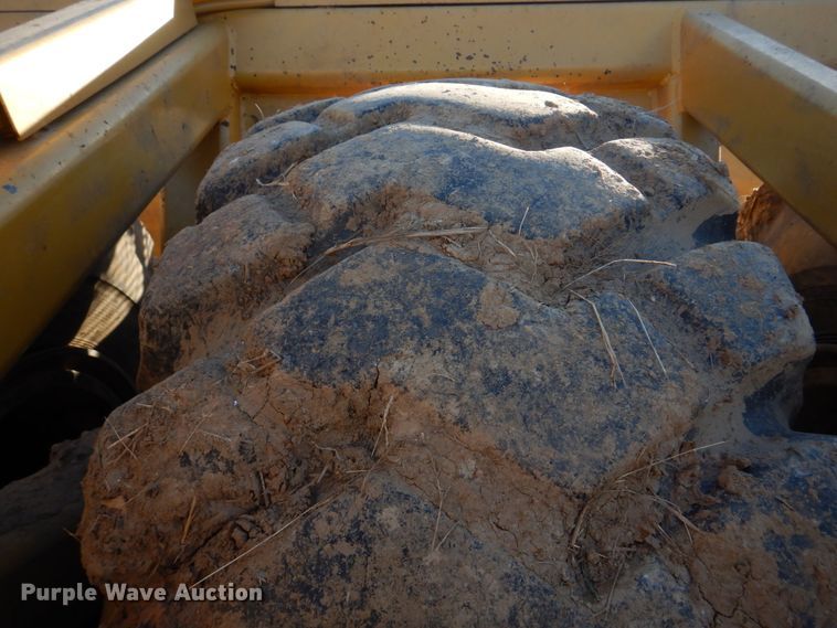 image for item DH8111 2008 Ashland CS18HD  scraper