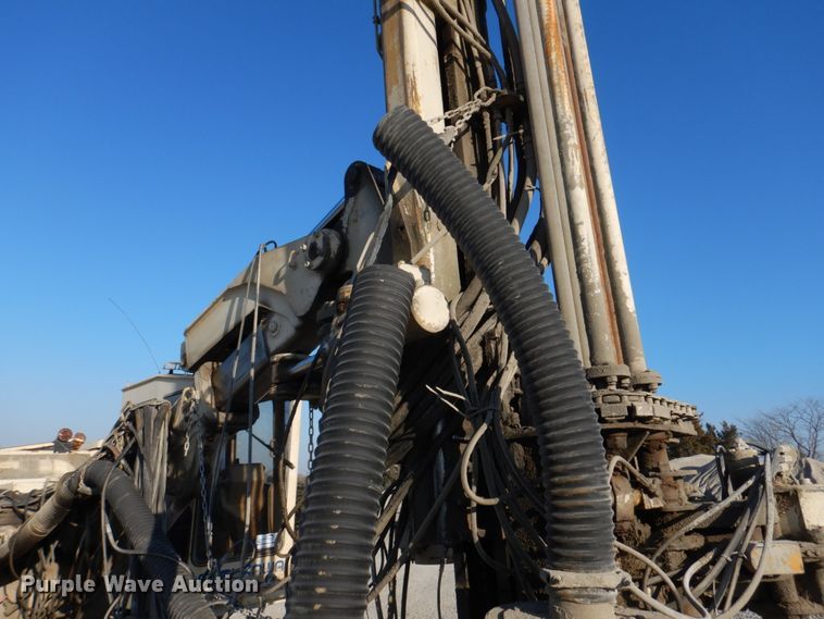 image for item DH8112 Furukawa HCR15-ED  rock drill