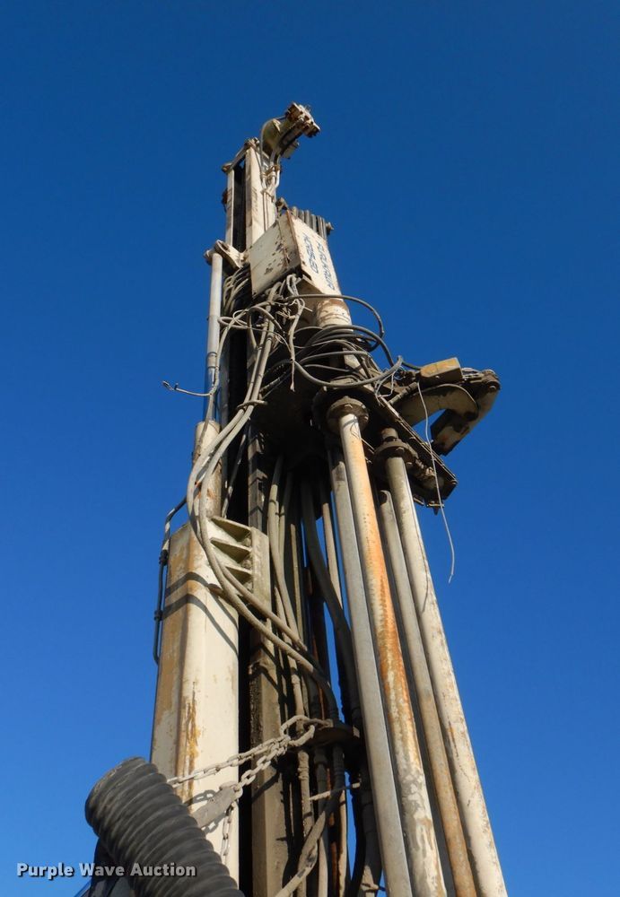 image for item DH8112 Furukawa HCR15-ED  rock drill