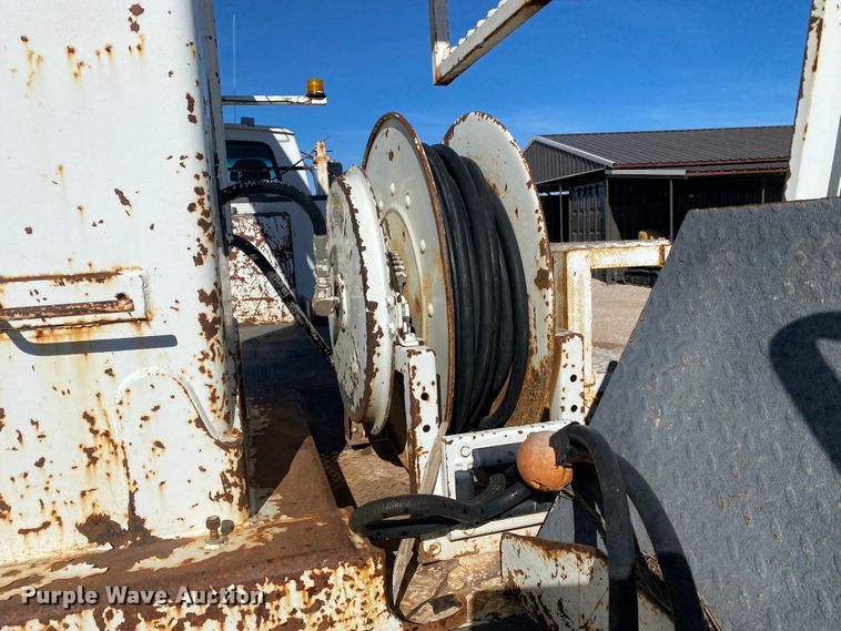 image for item DI3643 2002 Sterling M8500 Acterra  digger derrick truck