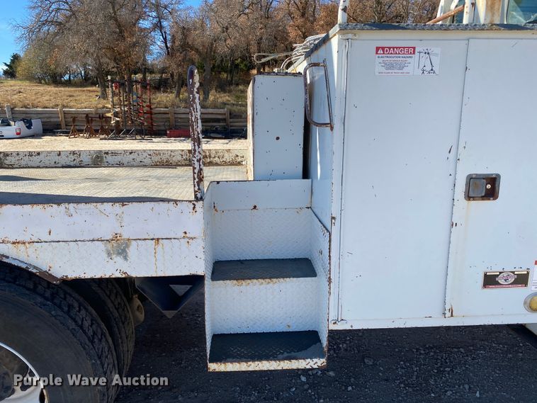 image for item DI3643 2002 Sterling M8500 Acterra  digger derrick truck