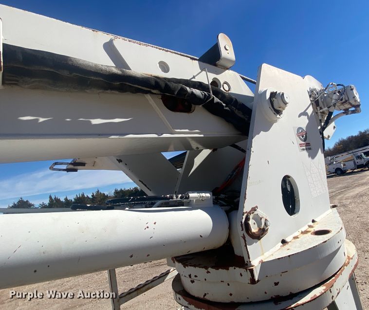 image for item DI3643 2002 Sterling M8500 Acterra  digger derrick truck