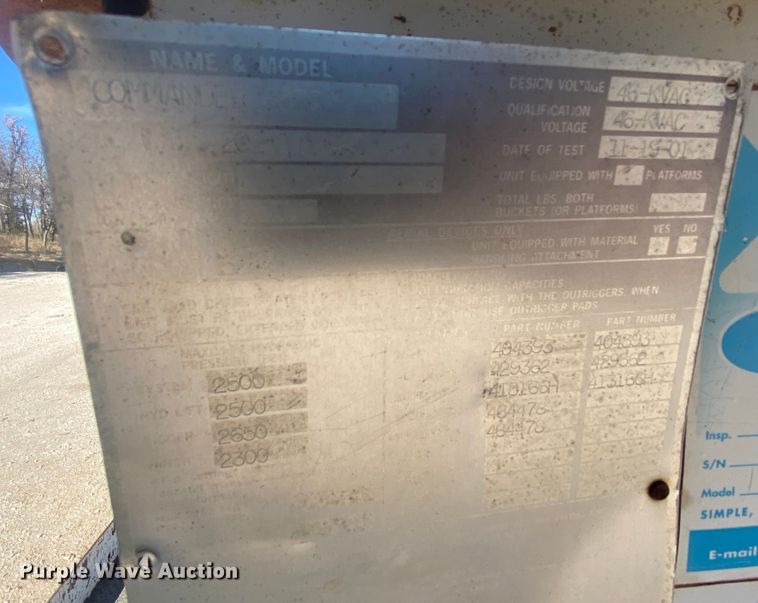 image for item DI3643 2002 Sterling M8500 Acterra  digger derrick truck