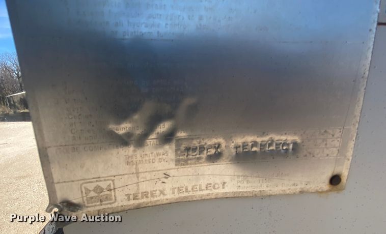 image for item DI3643 2002 Sterling M8500 Acterra  digger derrick truck