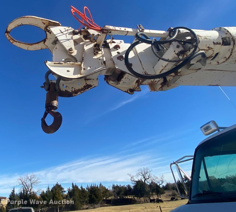 image for item DI3643 2002 Sterling M8500 Acterra  digger derrick truck