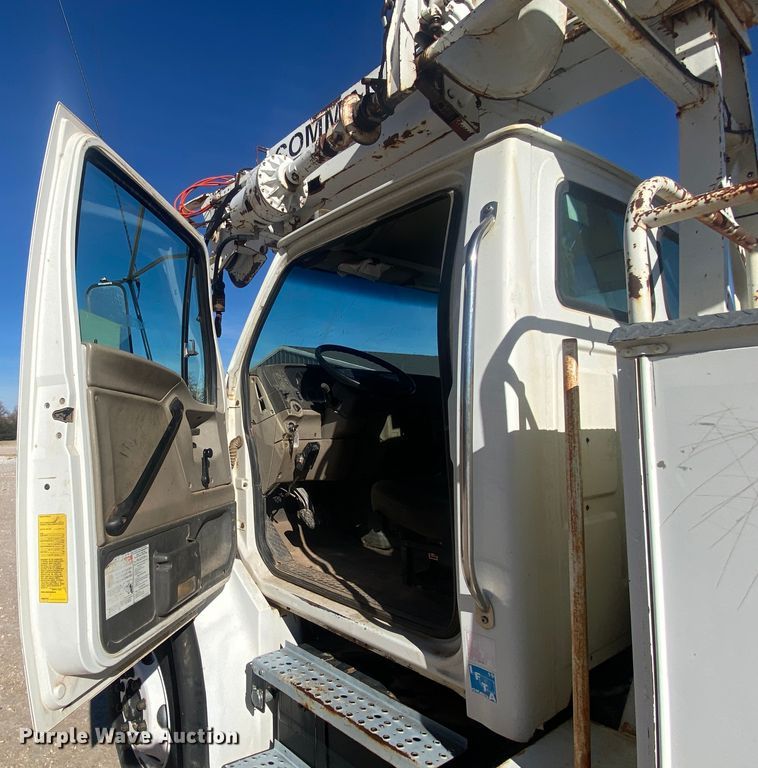 image for item DI3643 2002 Sterling M8500 Acterra  digger derrick truck